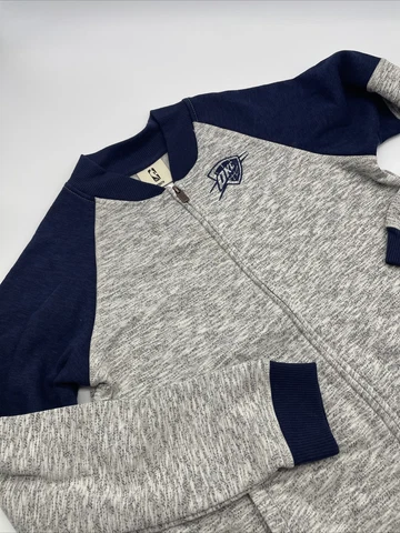 NBA Legacy OKC Thunder Youth Large 14/16 Zip Up  Sweater NWT (read) Cover