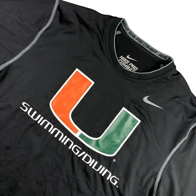 Camiseta negra emitida por el equipo Nike de natación y buceo Miami Hurricanes para hombre S/S • L Foto 1 de 4