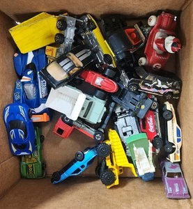 Box voll Diecast Hotwheels - Bild 1 von 1