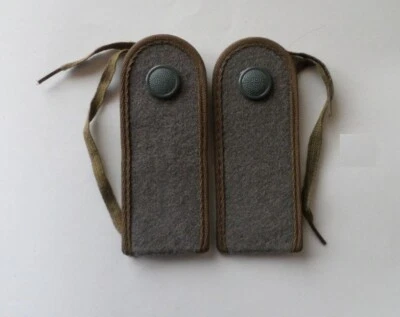 DDR Felddienst Soldat Schulterstücke für Uniform NVA Stasi Grenztruppen Army GDR - Bild 1 von 2