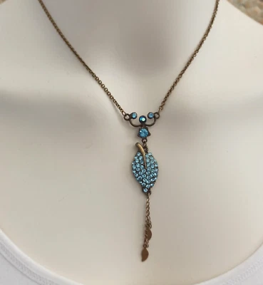 Colar Michal Negrin azul claro Y-Drop folha decorativa com cristais Swarovski presente - Imagem 1 de 4