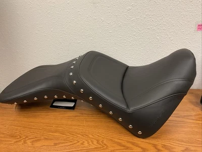 Saddlemen Explorer Special Seat Yamaha XVS1100 V-Star Classic 1999-2011 Y3100J - Image 1 of 4