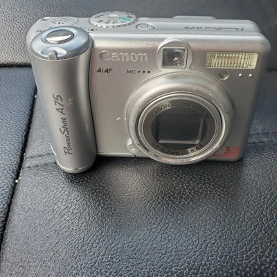 Canon PowerShot A75 3.2MP Digital Camera FOR PARTS - Image 1 of 4