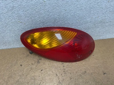2001-2005 Chrysler PT Cruiser Left Driver LH Side Tail Light OEM T0767 DW - Image 1 of 4