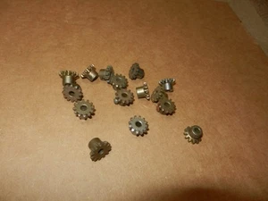 15 A C Gilbert Erector P-13 12 tooth Pinion Gears, Sintered, Original - Picture 1 of 1