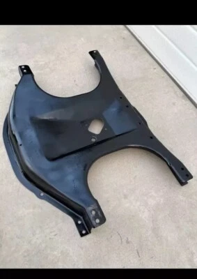 Subchasis trasero porta neumáticos de repuesto Mazda B2500 1998-2006 solo chasis original OEM Foto 1 de 2