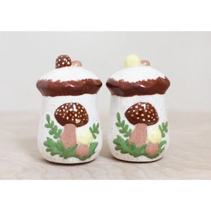 Salero y pimentero de setas/moldes de Arnel pintados a mano/estilo Merry Mushroom - Imagen 1 de 6