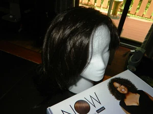 2 PERÜCKEN LUXHAIR NOW Light Touch Bob dunkelbraun Perücke & AGPtek 24 inch lang schwarz Perücke - Bild 1 von 12