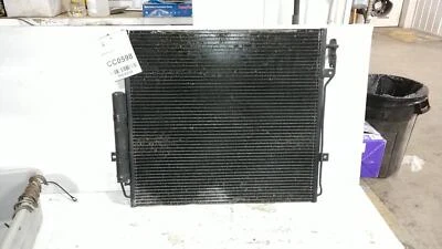 Condensador OEM para conjunto LR4 abollado Foto 1 de 4