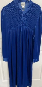 Cozee Corner Granny Blue Velour Long 1/2 Zip SZ 2X Robe Housecoat Smocked - Picture 1 of 11