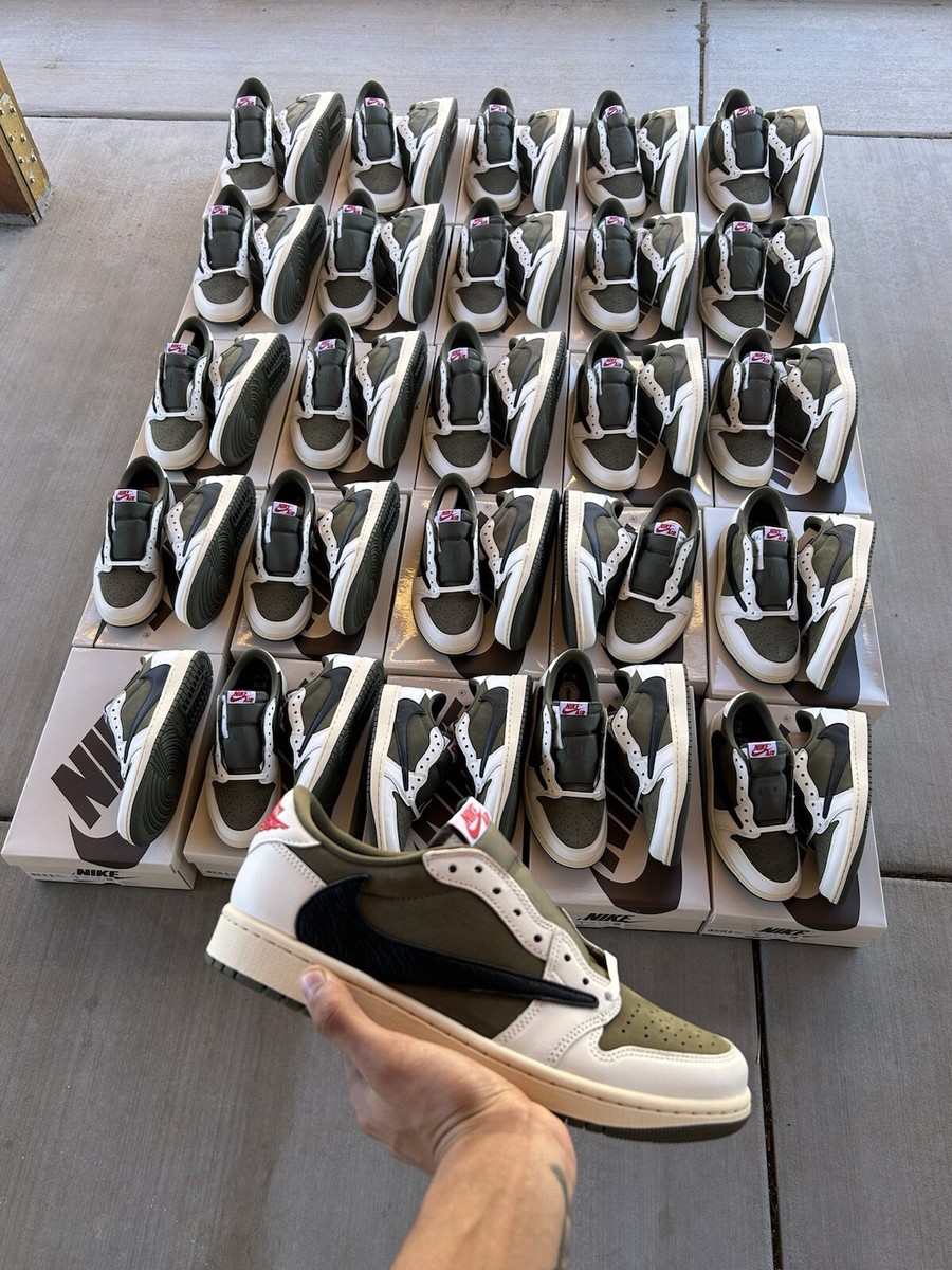 Travis Scott x Air Jordan 1 Retro OG SP Low Reverse Olive Travis Scott x Air Jordan 1 Retro OG SP Low Reverse Olive
