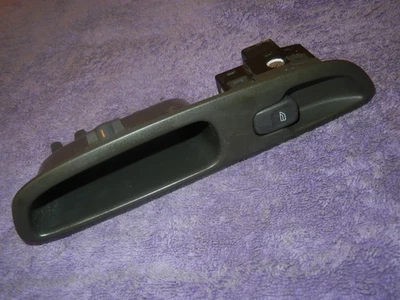 Interruptor de ventana eléctrica trasera izquierda Volvo V70 2001 9472275 R Foto 1 de 4