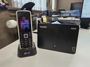 YEALINK W52P VoIP Dect Phone z jednostką bazową (używany) - Zdjęcie 1 z 5