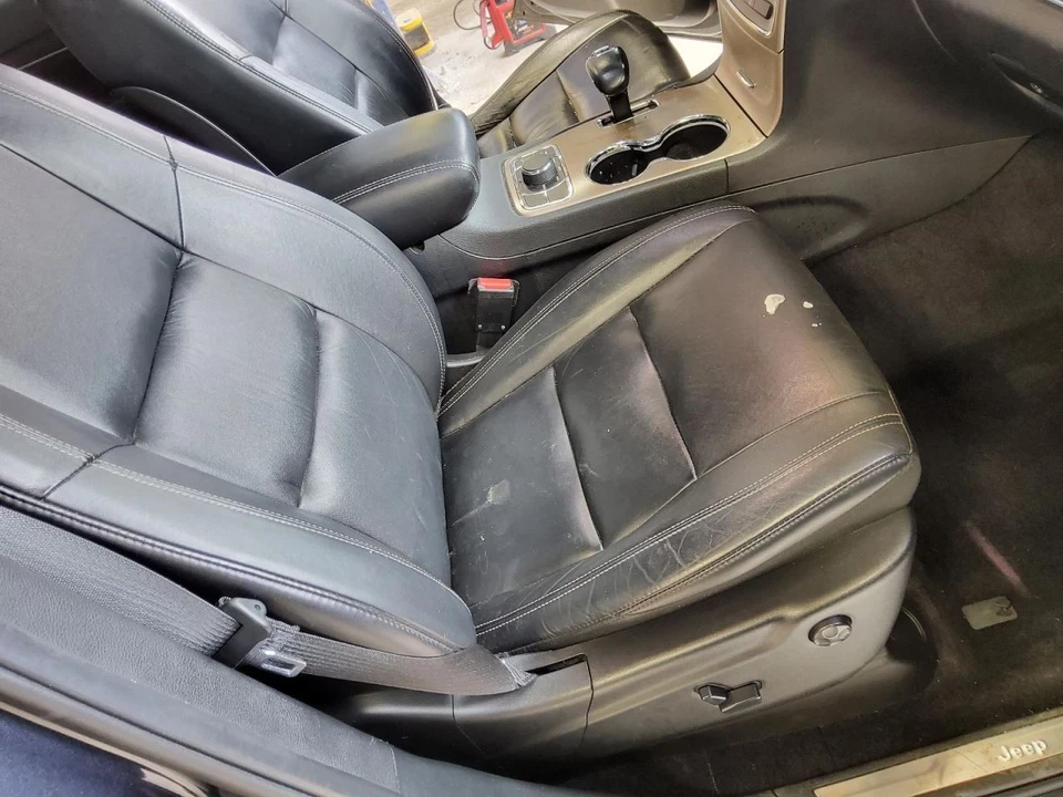 Passenger Front Seat  Bucket Fits 14-22 GRAND CHEROKEE 573544 Foto 1 de 1