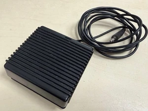 Sistema de irrigador de oreja Propulse pedal con cable negro - Imagen 1 de 7