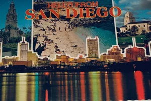 Hola desde San Diego hermosa ciudad patrimonio español California postal A212 - Imagen 1 de 4