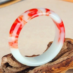 Bracciale JADE rosso e bianco braccialetto intagliato a mano pietra di giada alta qualità venditore UK - Foto 1 di 6