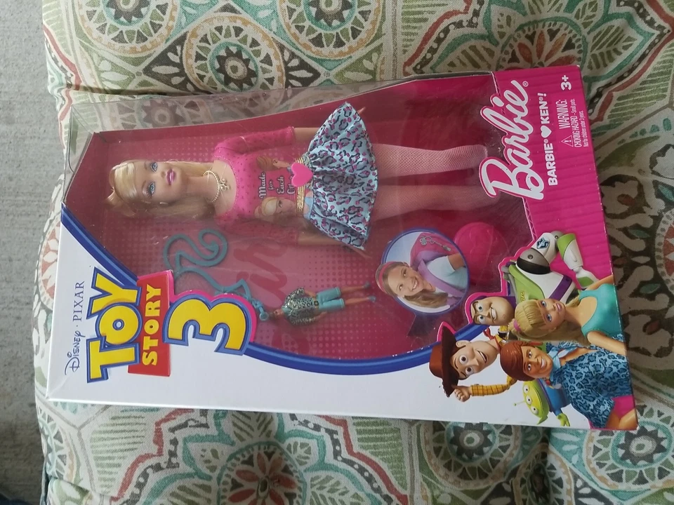 Toy Story 3 Barbie Loves Ken Doll 2009 T2965 Disney Pixar Mattel