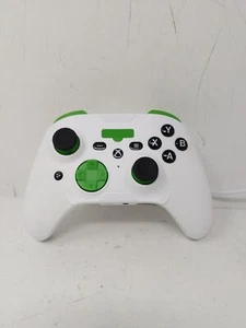 RIOT PWR Lighting Connected Mobile Cloud Gaming Controller for iOS - Picture 1 of 7