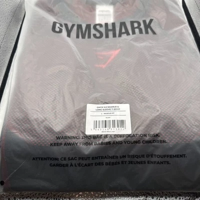 Camiseta Gymshark Onyx 5.0 Manga Longa Sem Costura - Preto/Vermelho Carmim (L) EM MÃOS - Imagem 1 de 3