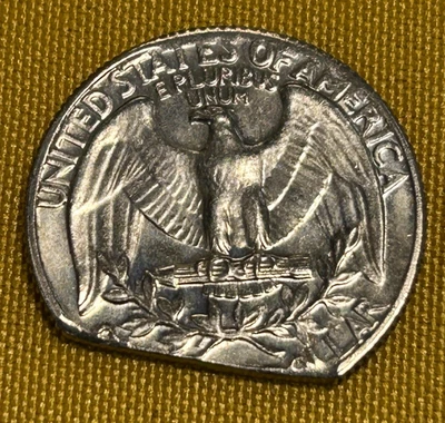 1967 WASHINGTON QUARTER ERROR - Large Straight Clip! - Image 1 of 4