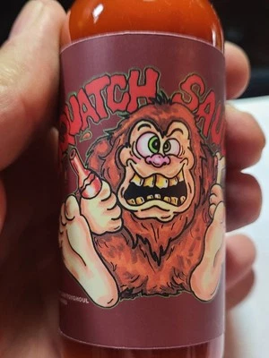 SQUATCH SAUCE BIGFOOT HOT SAUCE YOU CAN'T BEAT THE TASTE OF BIGFEET — 第 1/4 张图片