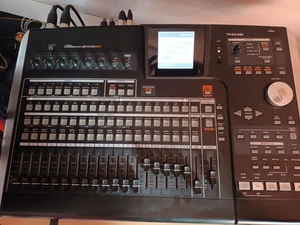 Tascam 2488 neo - Bild 1 von 1