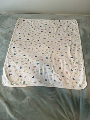 De colección Antiguo Azul Marino Bebé Cosas Ropa Oso Sombrero Biberón Manta Algodón Seguridad RARO Foto 1 de 4