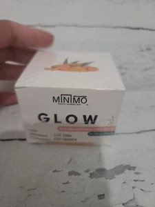 Minimo Glow Zitronenkuchen Kurkuma Haut aufhellendes Gesichtspeeling für strahlendes Leuchten - Bild 1 von 4