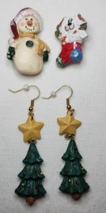 Vintage Resin Christmas Novelty Jewelery - Pins & Earrings - Picture 1 of 6