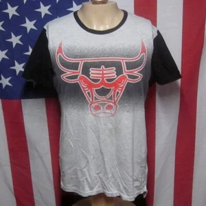 CHICAGO BULLS small T shirt gradient fade basketball NBA beat-up tee - Picture 1 of 3