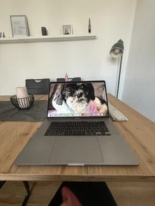 MacBook Pro 2019 16 Gb - Bild 1 von 15
