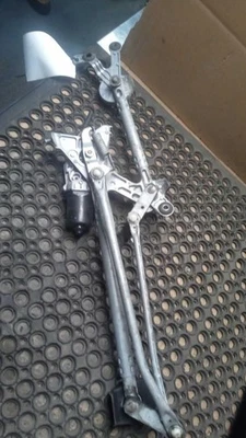 Motor limpiaparabrisas Prius V VIN UE séptimo y octavo dígito compatible con 12-18 PRIUS 574153 Foto 1 de 4