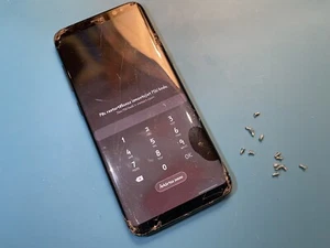 FAULTY SAMSUNG S8 - BLACK - 64GB - LOCKED - READ BELOW FOR FAULT - Picture 1 of 9