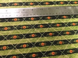 Material de acolchado una grasa cuadrada 18X22 pulgadas negro verde Wilmington floral D2 - Imagen 1 de 2