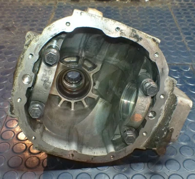 8.8 Front Differential Housing OEM 2000-2003 Ford F150 - Image 1 of 4