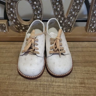 Zapatos de cuero crema para caminar avestruz bebé talla 5,5 Foto 1 de 4