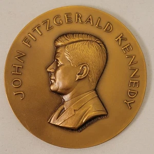 John F. Kennedy Official Bronze Inaugural Medal with Original Box - Picture 1 of 11