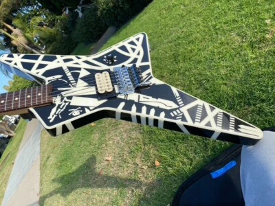 2014 EVH Stripe Series Star - Black and White - Floyd Rose & D Tuna - Image 1 of 4