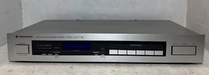 Kenwood KT-55 AM/FM Sintetizador de Cuarzo Estéreo Sintonizador Digital - Probado y Funciona - Imagen 1 de 7