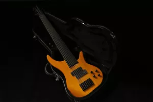 Bajo eléctrico de 4 cuerdas de forma especial cuerpo semi hueco mástil de arce - Imagen 1 de 6