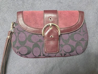 Pulsera Coach de gamuza púrpura hebilla SoHo Foto 1 de 4