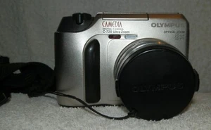 Olympus CamMedia C-720 -digital Kamera - 4.0 Mpix - silber - 8-fach zoom - naked - Bild 1 von 24
