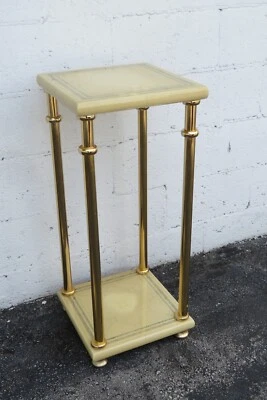 Mesa pedestal vintage con soporte de estatua de flores con acabado de piedra y latón 4907 Foto 1 de 4