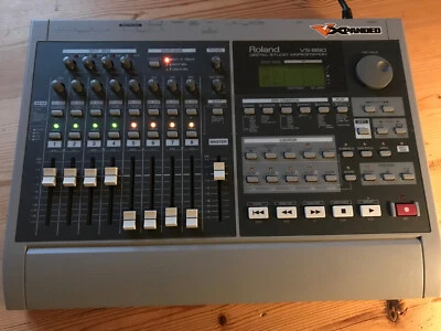  Roland VS-880 8-Spur Harddisk-Recorder  - Bild 1 von 4
