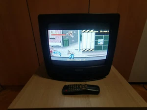 SAMSUNG CB-14F17 CRT TV 14" 34cm SCART Retro Gaming Sega Nintendo Playstation - Picture 1 of 8