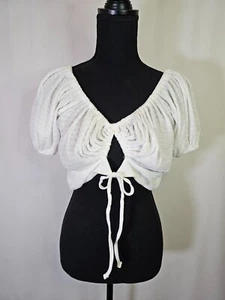 Poof New York Junior Crop Top Gr. L V-Ausschnitt Kurzarm Schlüsselloch gesmokt - Bild 1 von 8