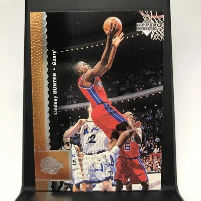 1996-97 UPPER DECK LINDSEY HUNTER DETROIT PISTONS #35 - Image 1 of 2