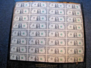 UNITED STATES FEDERAL RESERVE $1 NOTE - UNCUT SHEET OF 32 - 1981 BOSTON, MA - Picture 1 of 2