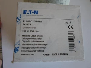 INTERRUPTOR DE CIRCUITO TRIPLE POLO EATON XPOLE C20 20 AMP (PLSM-C20/3-MW). (242475) - Imagen 1 de 2